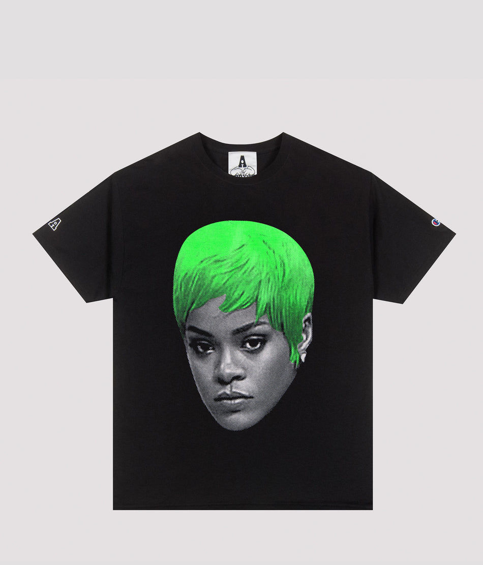 FEELIN' RIRI T-Shirt